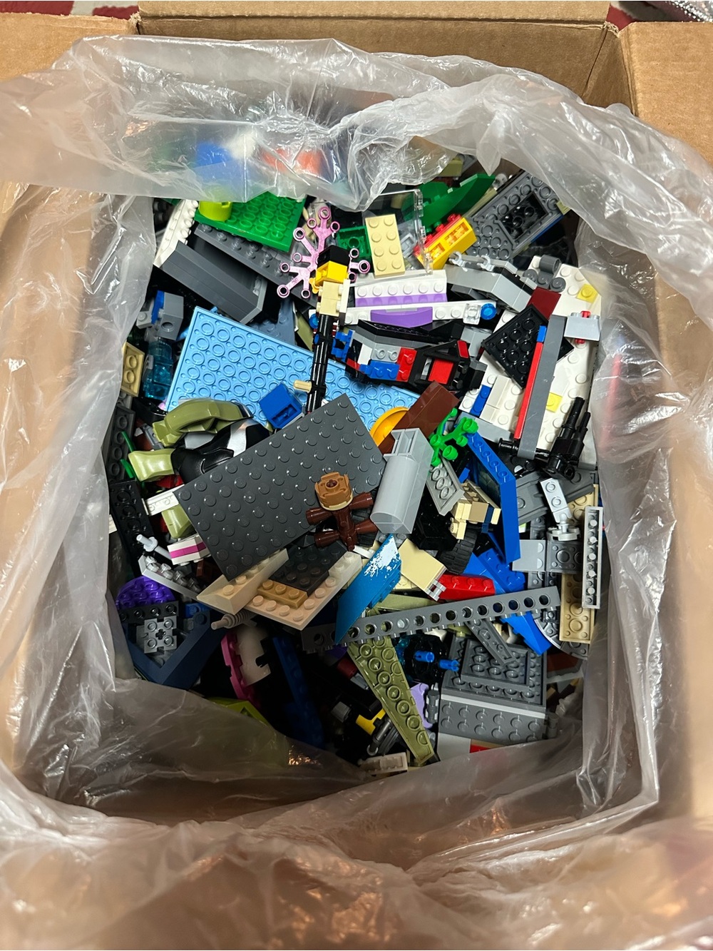 Large Bulk Lot of Assorted LEGO Bricks Pieces Minifigures & Accessories